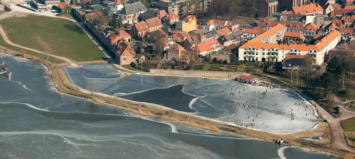 IJsclub VOLMOED beleeft laatste winter op bestaande ijsbaan.